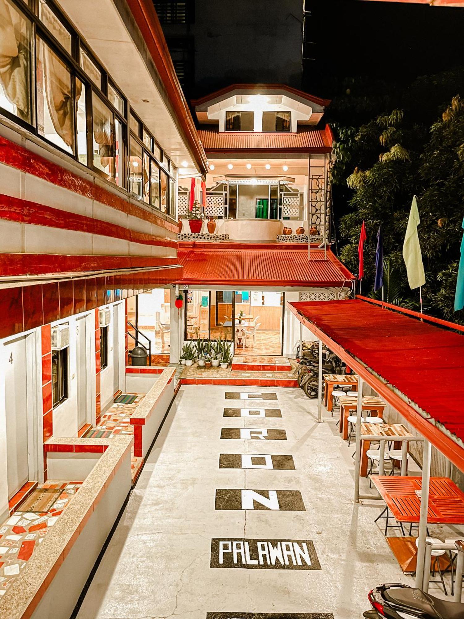 Mario'S Travellers Inn Coron Exterior photo